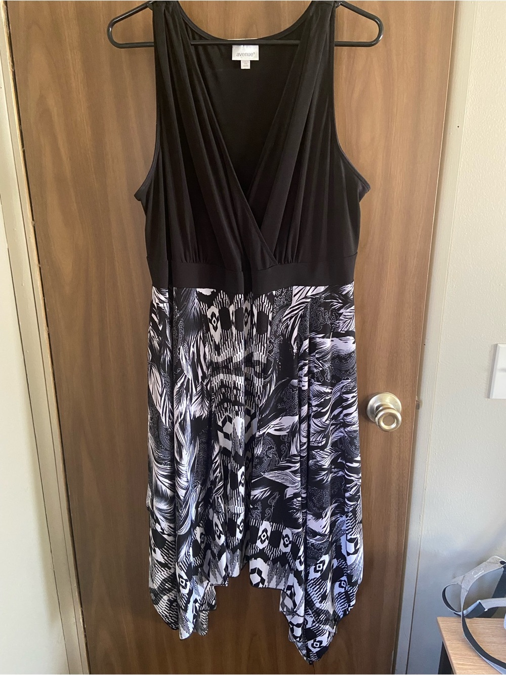 Avenue Black & White Printed Asymmetrical Hem Dress